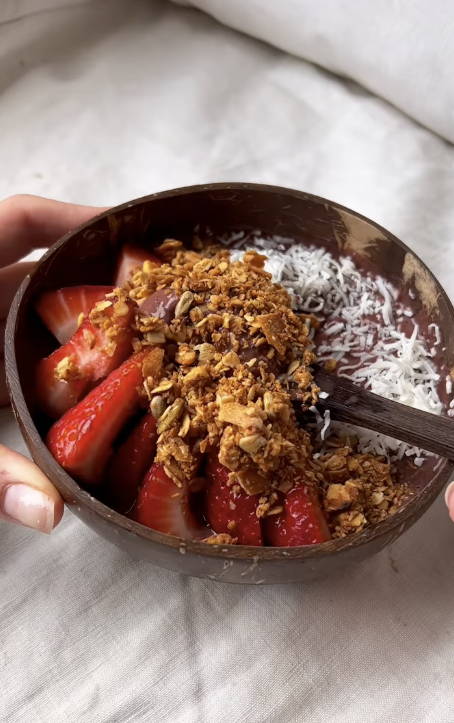 Choc Berry Protein Bowl